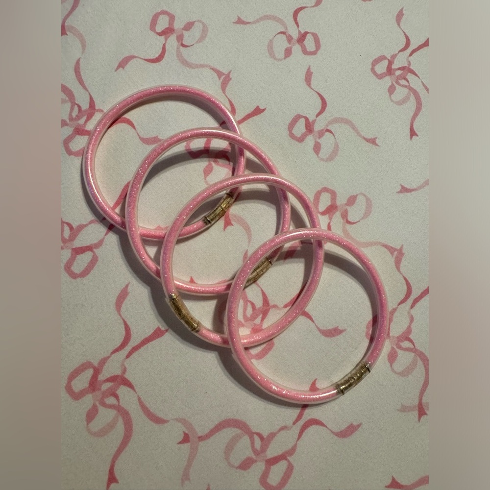 AMAZON PINK BRACELETS 4 PACK